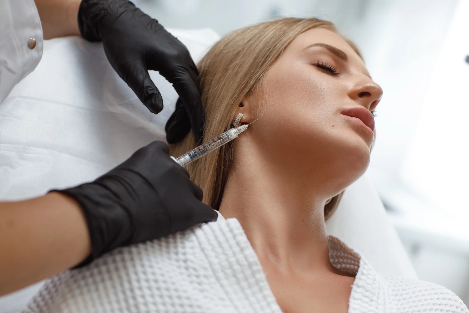 Dermalax Dolgusu Uzun Süreli Sonuçlar için Gelişmiş Teknoloji ()